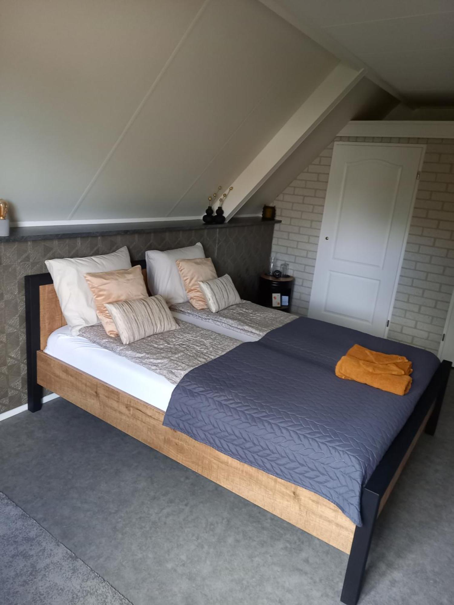 B&B Overnachting De Margriet ฮาร์เดนแบร์ก ภายนอก รูปภาพ
